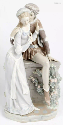 LLADRO LOVERS FROM VERONA FIGURINE