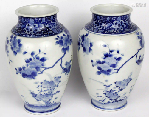 SET OF BLUE AND WHITE SATO JAPANESE VASES