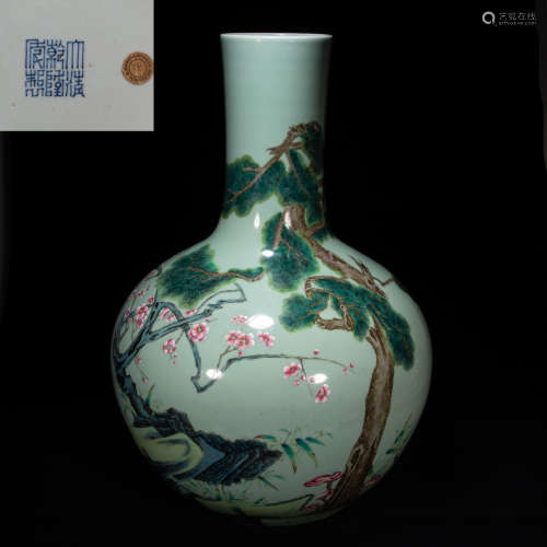 CHINESE FAMILLE ROSE VASE