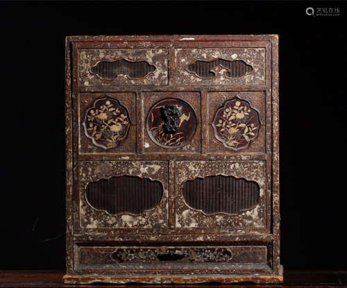 CHINESE WOODEN LACQUER CABINET