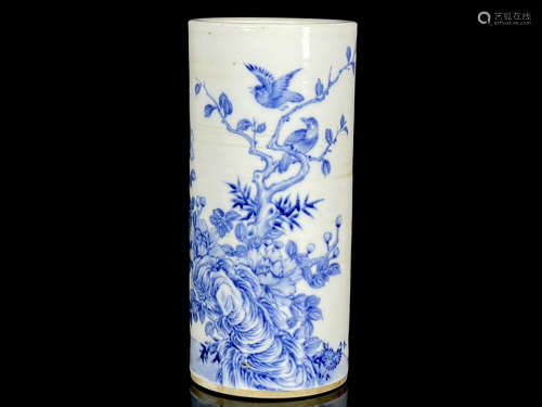 A Blue and White Flower&Bird Pattern Porcelain Brush Pot