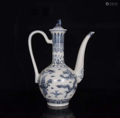 A Blue and White Dragon&Phoenix Pattern Porcelain Pot