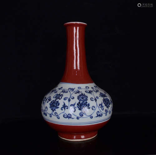 An Altar Red Glaze Blue and White Twining Flowers Pattern Porcelain Flat Belly Vase