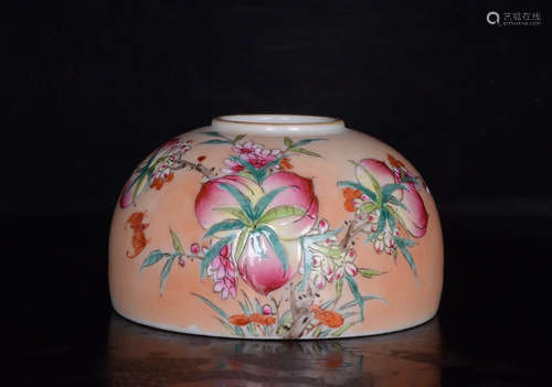 A Bats&Peach Pattern Porcelain Water Pot