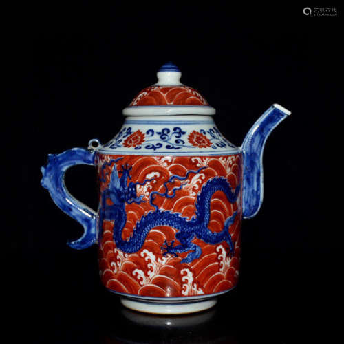 A Blue and White Iron Red Dragon Pattern Porcelain Pot