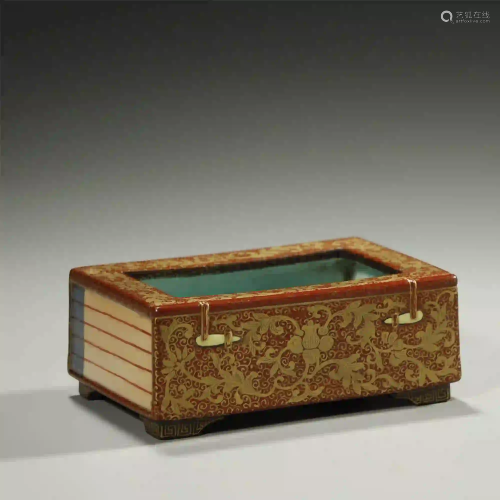 CHINESE CORAL-RED GROUND GILT-DECORATED BRUSH WASHER