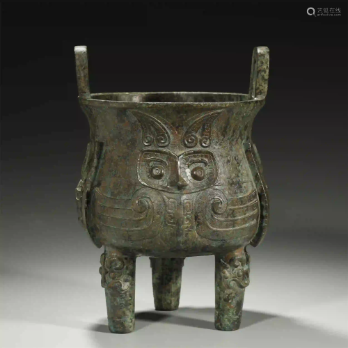 OLD CHINESE BRONZE CONTAINER