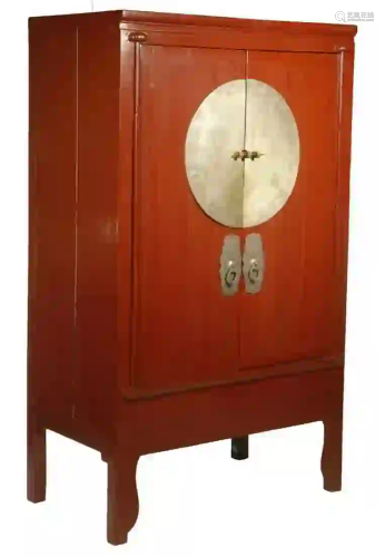 RED LACQUERED CHINESE ROBE CABINET