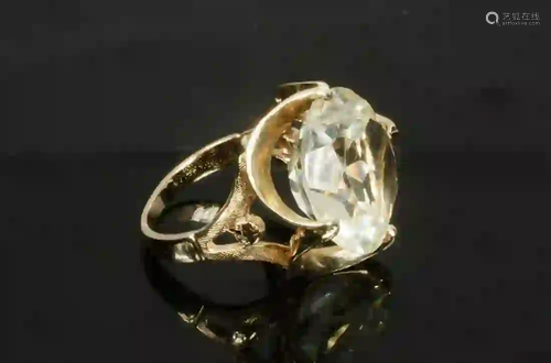 LADY'S 10K GOLD RING