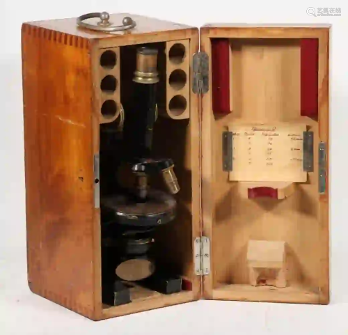 EARLY GERMAN MICROSCOPE WITH WOODEN CASE