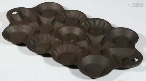 CAST IRON STARS & HEARTS MUFFIN PAN