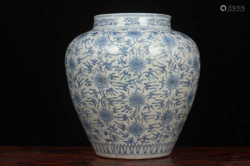A Porcelain Lotus Pattern Jar