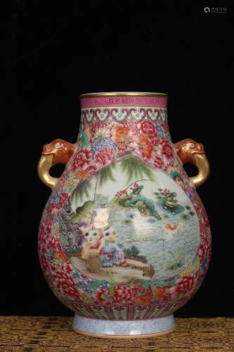 A Porcelain Figure-Story Zun Vase