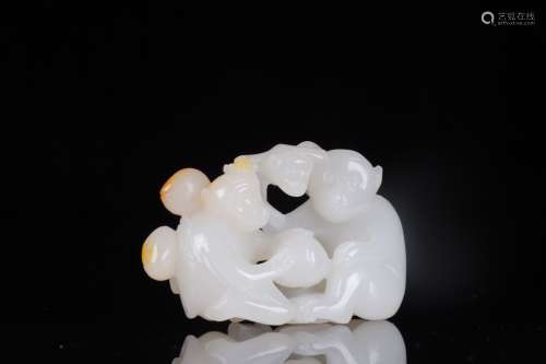 A Hetian Jade Monkey Carving Ornament