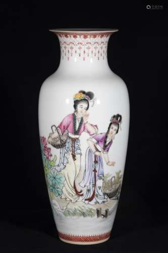 A Porcelain Famille Rose Figure Vase