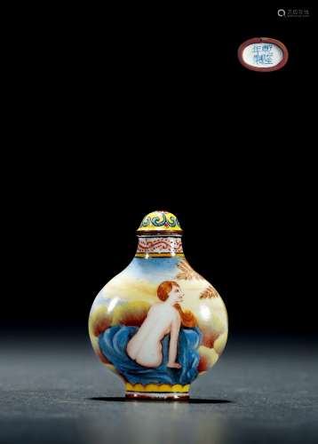 清•乾隆年制款铜胎画珐琅西洋人物鼻烟壶
