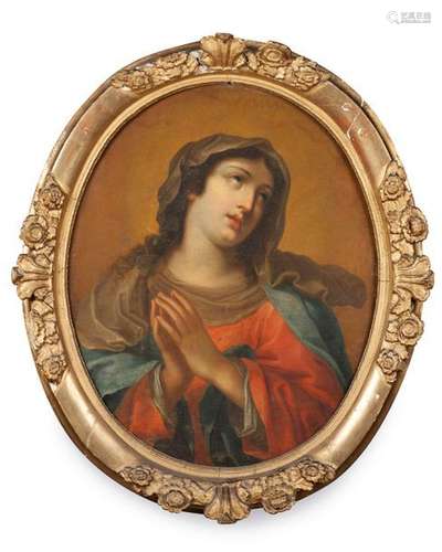 ECOLE FRANCAISE dernier tiers du XVIIème siècleLa Vierge en oraisonHuile sur toile de forme ovale (rentoilage ; ancien vernis encrassé)H. 69,3 cm - L. 56,4 cmCadre en bois et stuc doré à motif de fleurs et de fleurettes (manques et accidents)Expert : M. Patrice Dubois