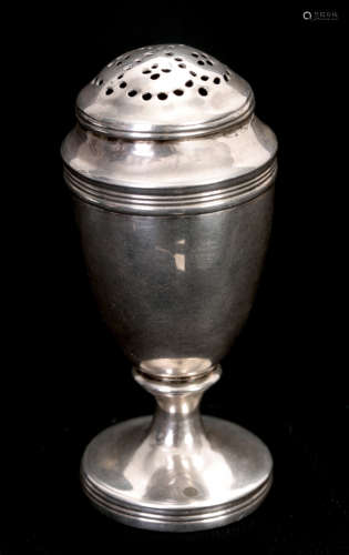 AN 18TH CENTURY SILVER POUNCE POT of bulbous form with a screwed pierced domed top, standing on a