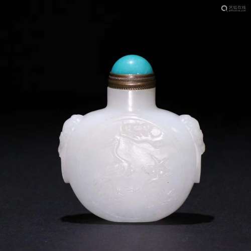 A Hetian Jade Snuff Bottle