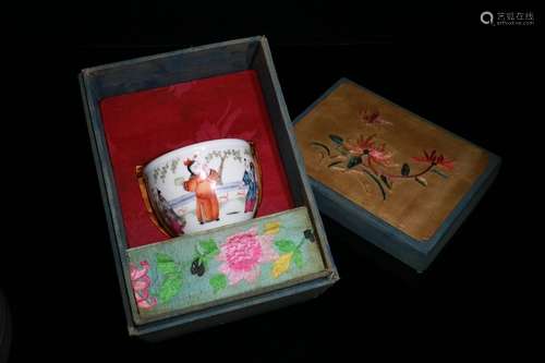 A Porcelain Famille Rose Figure-Story Cup