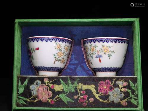 Pair Of Porcelain Blue&White Famille Rose Cups