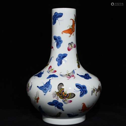 A Porcelain Blue&White Famille Rose Bottle Vase