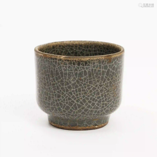 A Small Longquan Kiln Cup, Song Dynasty