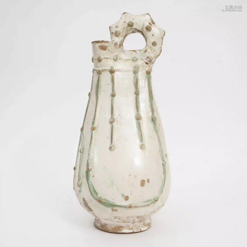 A White-glazed Bagging Pot, Liao Dynasty