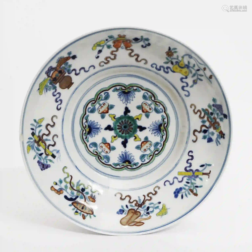 An Overglaze Colour Everted Rim Plate, Guangxu Period,