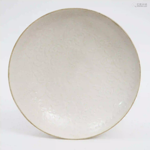 A Ding-Kiln Flower Pattern Plate, Jin Dynasty