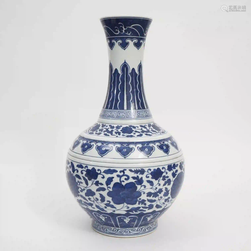 A Blue-and-white Vase with Floral Design, Guangxu