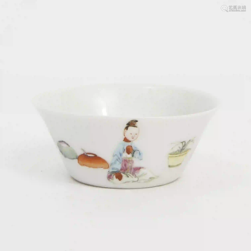 A Horseshoe-shaped Cup with Pastel Figures, Yongzheng