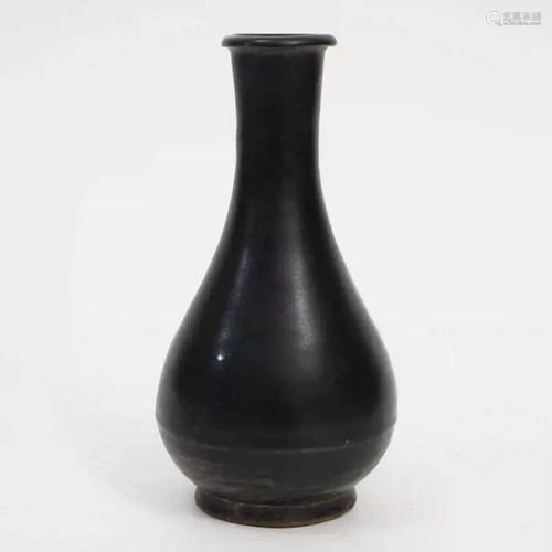 A Black-glazed Bottle, Song Dynasty