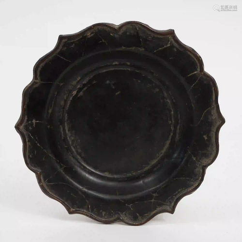 A Black Lacquer Sunflower Mouth Plate, Song Dynasty