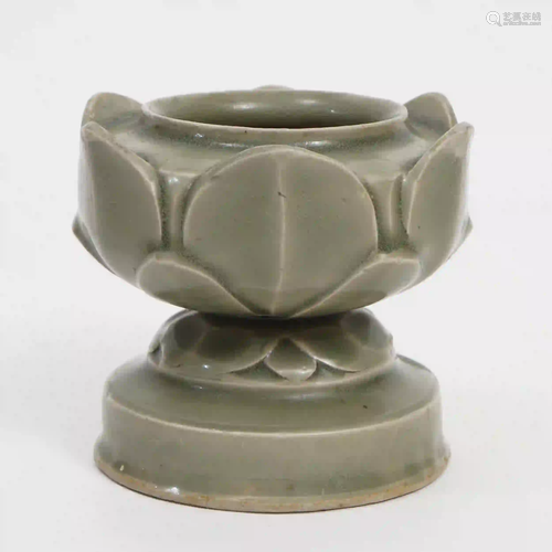 A Piece of Yaozhou Kiln Lotus-shape Fragrance Burner,