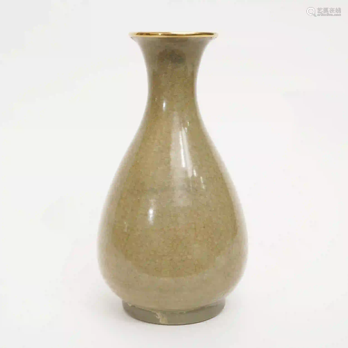 A Yellow-glazed Vase from Longquan Kiln, Song Dynasty