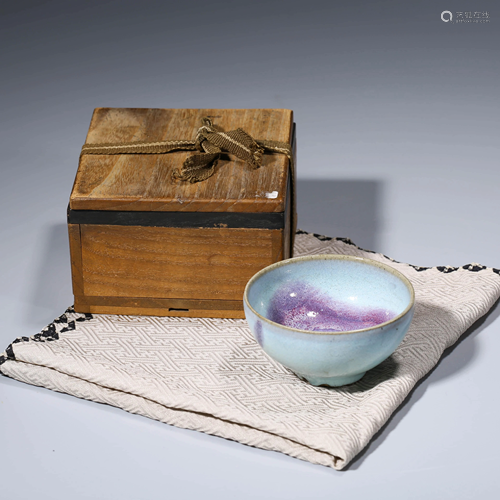 A CHINESE JUN-TYPE KILN PORCELAIN BOWL & BOX