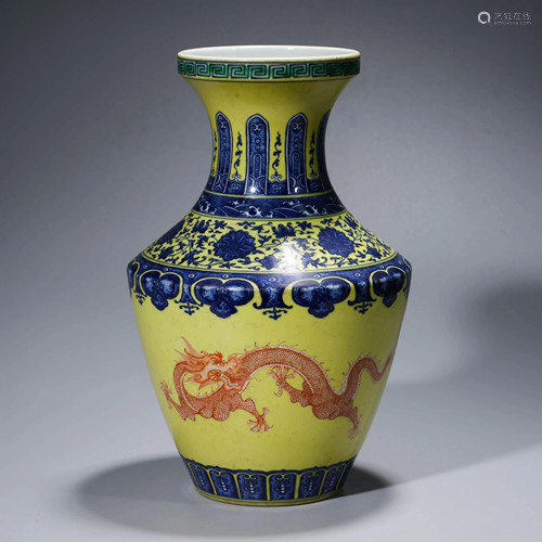 A YELLOW-GROUND PORCELAIN VASE, QIANLONG MARK