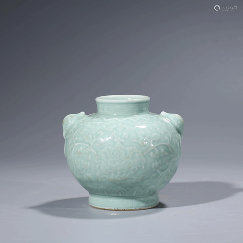 A CHINESE LONGQUAN CELADON PORCELAIN JAR, QIANLO…