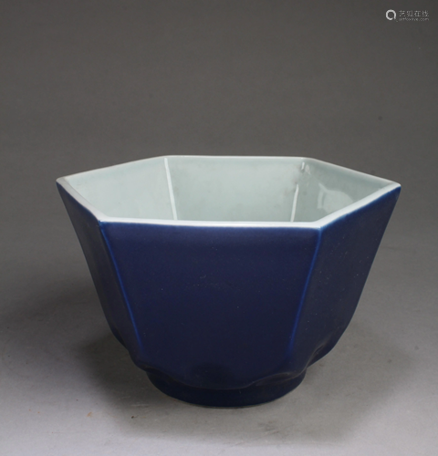 Chinese Hexagonal Shaped Procelain Bowl