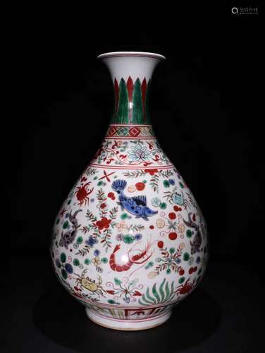 A Porcelain Wucai Yuhuchunping Vase