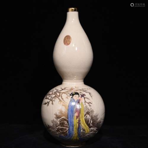 A Porcelain Ding Kiln Famille Rose Figure Gourd Vase