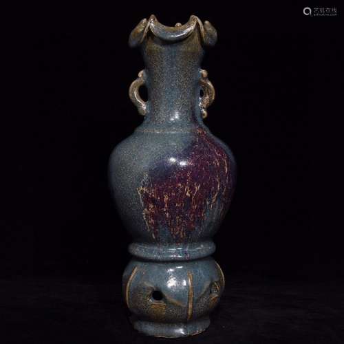 A Porcelain Jun Kiln Vase