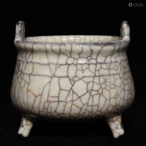 A Porcelain Ge Kiln Censer