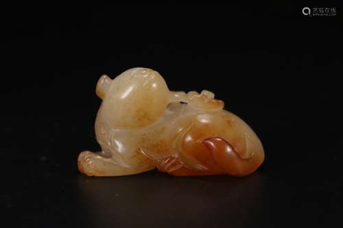 A Hetian Jade Beast Ornament