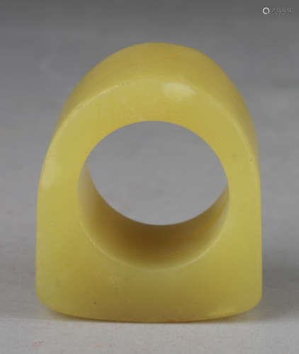 HETIAN YELLOW JADE CARVED RING