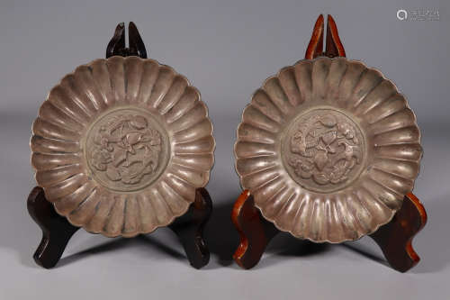 PAIR OF SILVER CAST PLATE