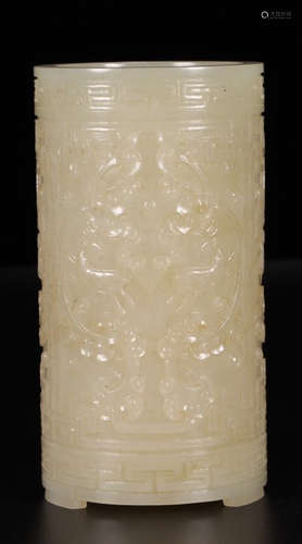 HETIAN JADE CARVED BEAST PATTERN BRUSH POT