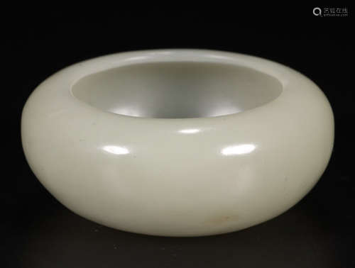 HETIAN JADE CARVED BRUSH WASHER