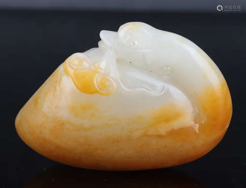 HETIAN JADE CARVED BIRD SHAPED PENDANT